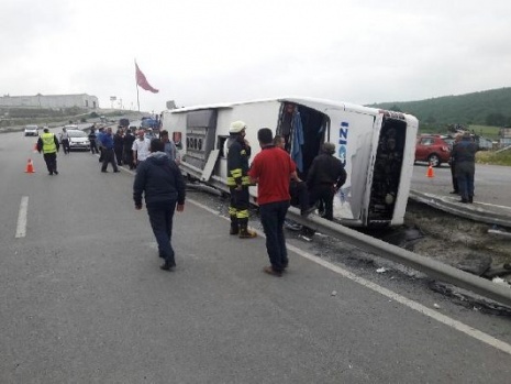 Samsun'da askerleri taşıyan otobüs kaza yaptı