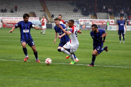 Samsunspor Gaziantep Büyükşehir Belediyespor Maçından Kareler