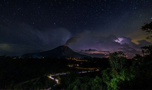 Sinabung Yanardağı'nın aktivitesi devam ediyor!