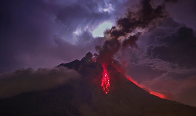 Sinabung Yanardağı'nın aktivitesi devam ediyor!