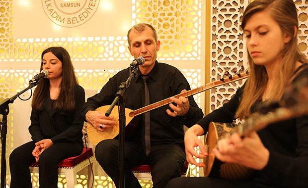 İlkadım’da şiir ve türkü gecesi