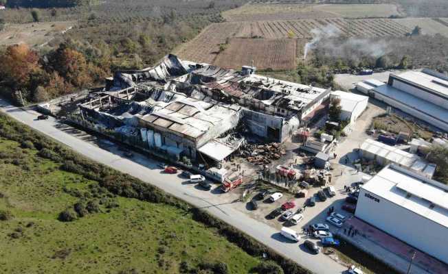 Sakarya’daki fabrika yangınında oluşan tahribat gözler önüne serildi