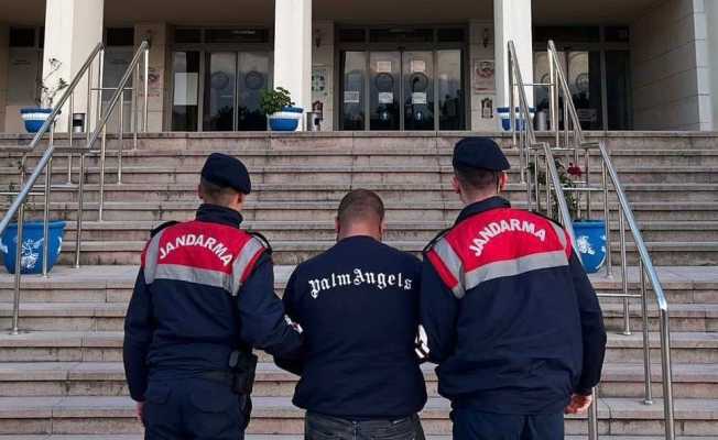 4 ayrı suçtan aranıyordu, Jandarmanın operasyonuyla yakalandı