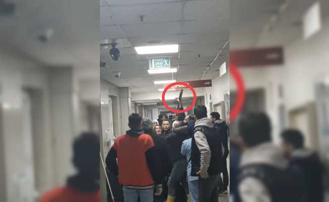 Kızları balkondan düştü, aileler hastanede birbirine girdi