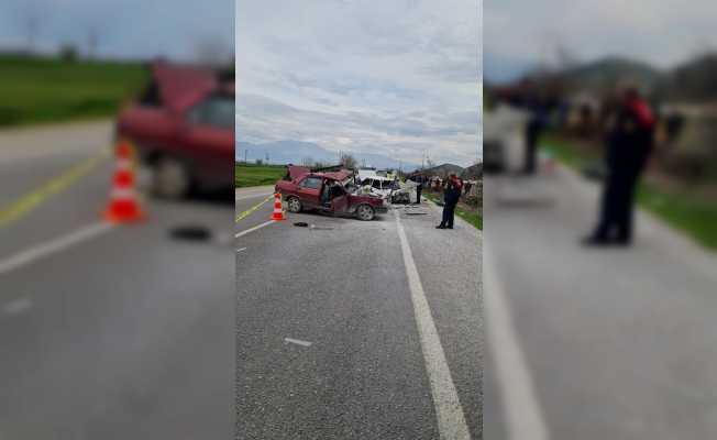 Tire’de trafik kazası: 1 ölü, 2 yaralı