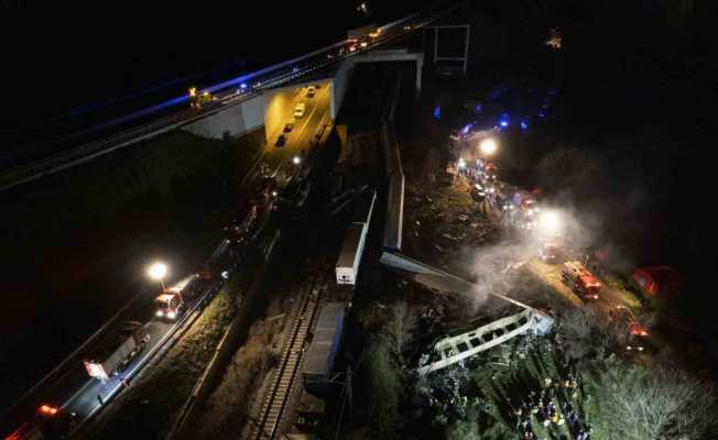 Yunanistan’daki tren kazasında can kaybı 38’e yükseldi