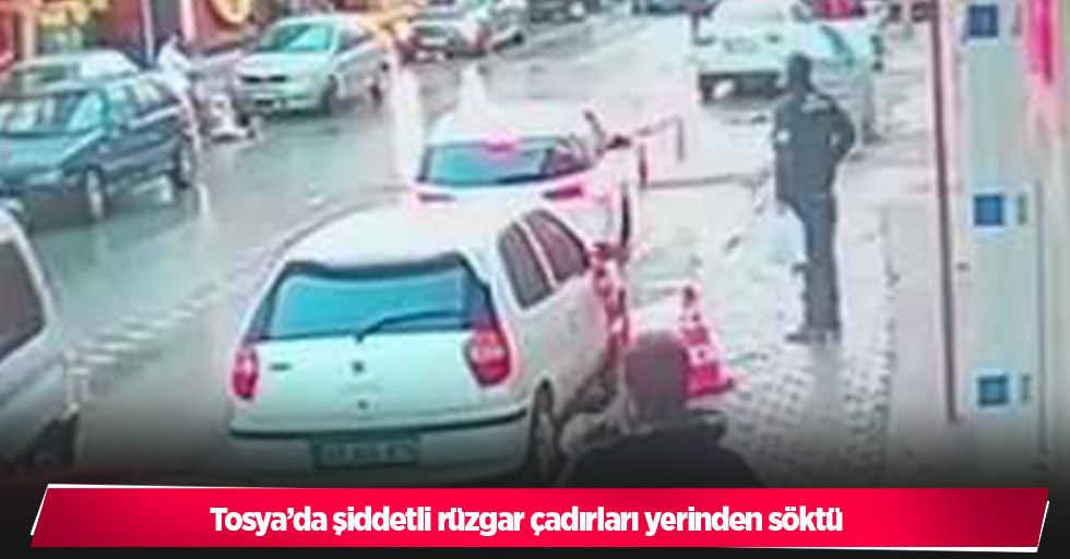 Boşanma aşamasındaki karısını, kızının yanında vurdu