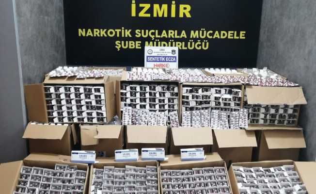 İzmir’de 105 bin adet sentetik ecza hap ele geçirildi