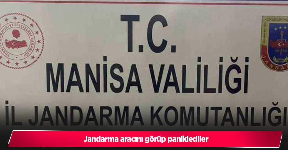 Jandarma aracını görüp paniklediler