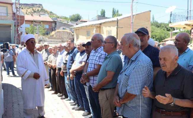 Cenazesi 13 gün sonra bulunan tıp fakültesi öğrencisi toprağa verildi