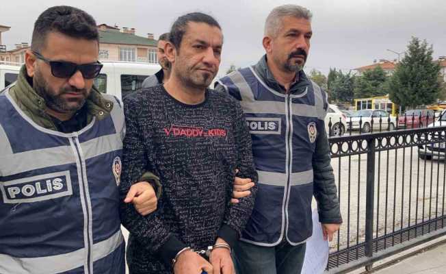 Burdur’da 25 yıl hapis cezasıyla aranan şahıs yakalanarak cezaevine gönderildi