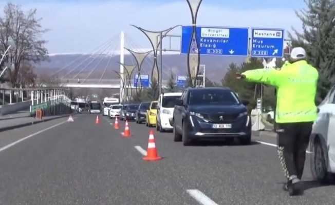 Bingöl’de trafik ekiplerinin denetimleri devam ediyor