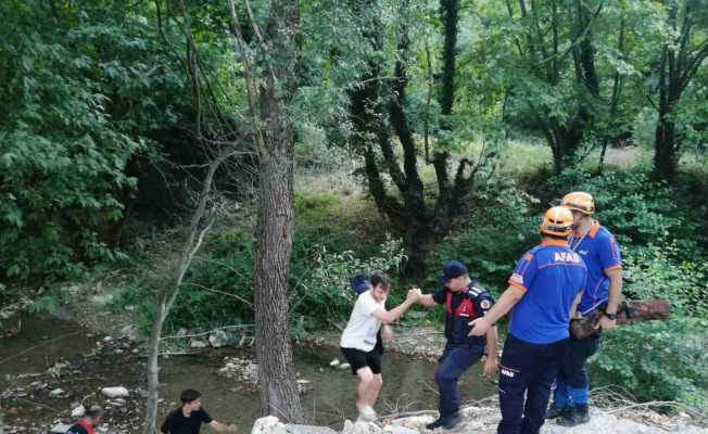 Balık tutmaya giderken kaybolan 3 genci AFAD ekipleri buldu