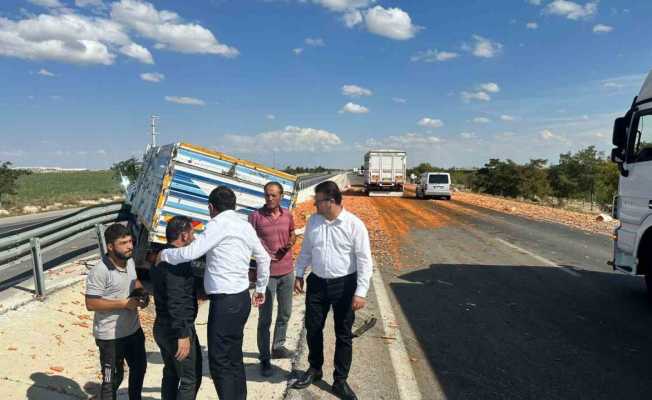 Konya’da kamyon ile tır çarpıştı: 3 yaralı