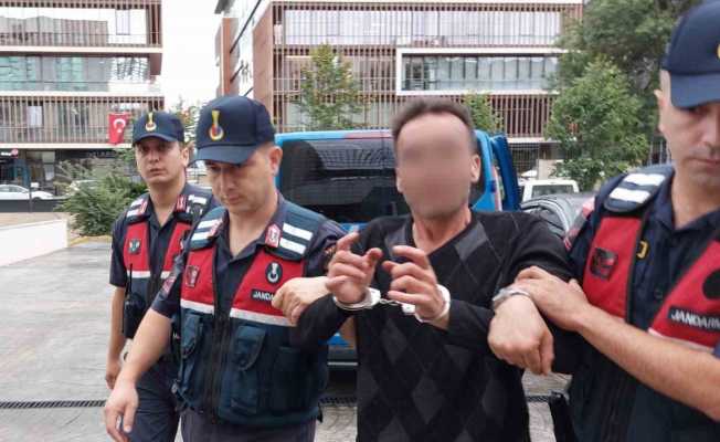 Samsun’da 15  yıl hapis cezasıyla 3 yıldır aranan şahıs 10 kilo kubar esrarla yakalandı