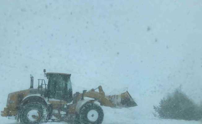 Ardahan’da 136 köy yolu ulaşıma kapandı