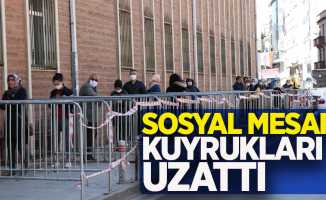 Sosyal mesafe kuyrukları uzattı