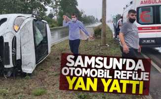 Samsun'da otomobil refüje yan yattı