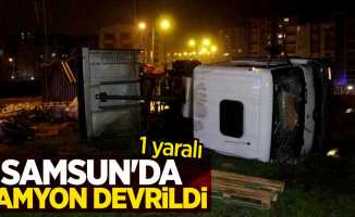 Samsun'da kamyon devrildi: 1 yaralı