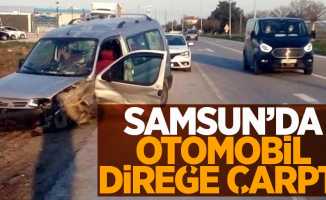 Samsun'da otomobil direğe çarptı