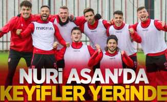 Nuri Asan'da keyifler yerinde 