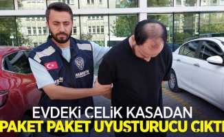 Evdeki çelik kasadan paket paket uyuşturucu çıktı