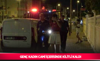 Genç kadın cami içerisinde kilitli kaldı