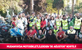 Mudanya’da motosikletlilerden ’30 Ağustos" korteji