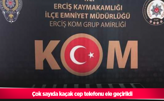 Çok sayıda kaçak cep telefonu ele geçirildi